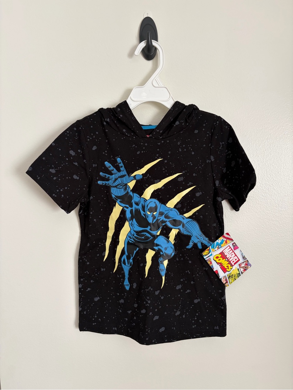 Marvel Black Blue Yellow Black Panther Short Sleeve Hoodie Tee